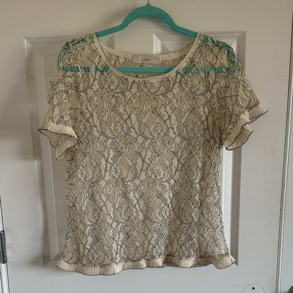 LOFT Beige Lace Blouse with Black Accents Size Medium